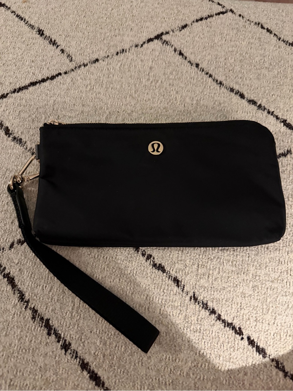 lululemon athletica double zip clutch
